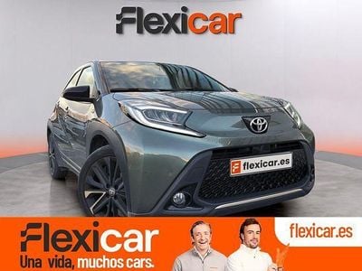 Usado Toyota Aygo Play 72 CV (52 kW) 2023 Verde