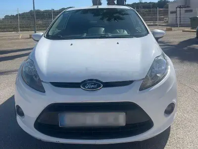 Usado Ford Fiesta Sport 95 HP (69 kW) 2011 Branco Sedan