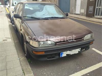 Usado Toyota Corolla 95 CV (69 kW) 1991 Granate Berlina