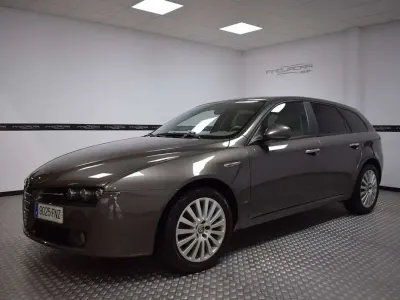 Usado Alfa Romeo 159 185 CV (136 kW) 2007 Gris Familiar