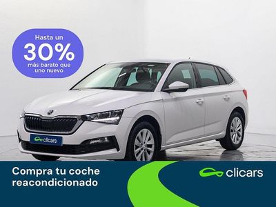 Usado Skoda Scala Selection 116 CV (85 kW) 2023 Blanco Utilitario