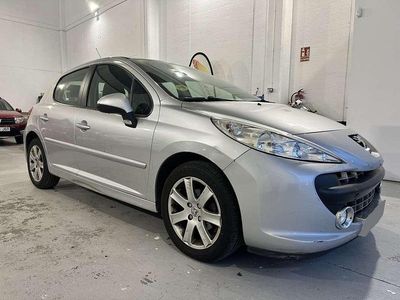 Gris Usado 2009 Peugeot 207 Sport Utilitario | 6800 € (Caro)
