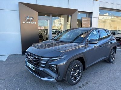 Gris / plata Nuevo 2025 Hyundai Tucson SUV | 32.900 € (Precio justo)