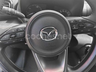 Blanco Usado 2025 Mazda 2 Center-Line Berlina | 21.300 € (Caro)