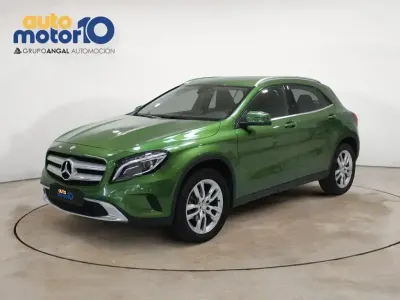 Usado Mercedes GLA200 136 CV (100 kW) 2017 Verde SUV