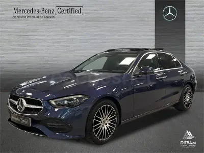 Usado Mercedes C220 200 HP (147 kW) 2024 Azul Sedan