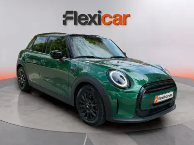 Usado Mini Cooper 136 CV (100 kW) 2022 Verde Utilitario