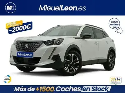 Usado Peugeot 2008 Allure 102 CV (75 kW) 2023 Blanco SUV