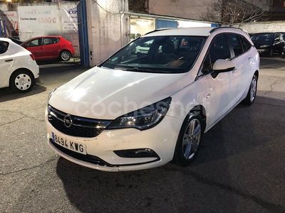 Blanco Usado 2019 Opel Astra Dynamic Familiar | 9200 € (Precio justo)