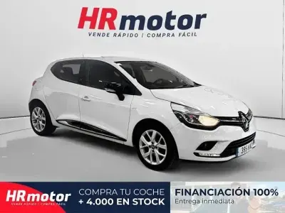 Begagnad Renault Clio IV LIMITED 90 HK (66 kW) 2019 Vit Sedan