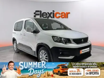 Usado Peugeot Rifter Active 75 CV (55 kW) 2019 Blanco Monovolumen