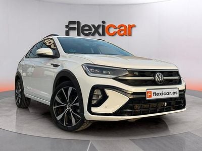 Begagnad VW Taigo R-line 110 HK (80 kW) 2023 Vit SUV