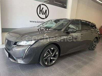 Gris / plata Usado 2023 Peugeot 308 Allure Familiar | 21.990 € (Caro)