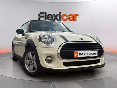 Usado Mini Cooper D 116 CV (85 kW) 2018 Blanco Utilitario