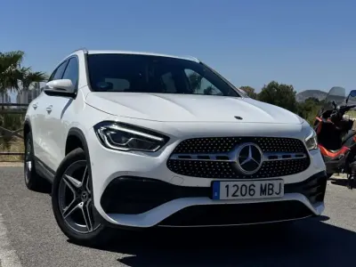 Usado Mercedes GLA250 218 CV (160 kW) 2022 Blanco SUV