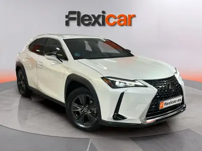 Usado Lexus UX Business Edition 184 CV (135 kW) 2024 Blanco SUV
