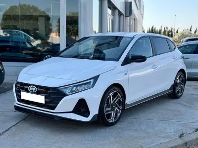 Usado Hyundai i20 N Line 80 CV (58 kW) 2025 Blanco Utilitario