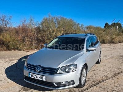 Usado VW Passat Advance 140 CV (102 kW) 2012 Gris / plata Familiar