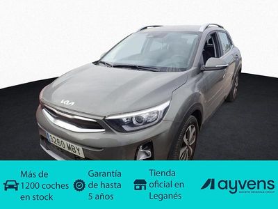 Usado Kia Stonic 120 CV (88 kW) 2022 Verde SUV