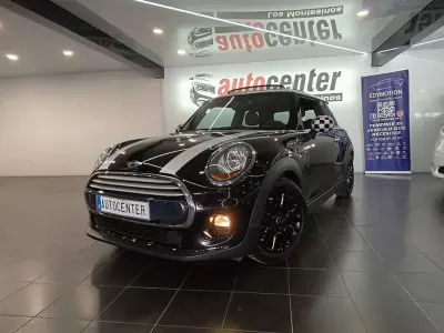 Käytetty Mini Cooper D 116 HP (85 kW) 2015 Musta Viistoperä