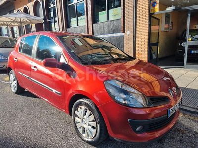 Granate Usado 2007 Renault Clio II Berlina | 3950 € (Un poco caro)