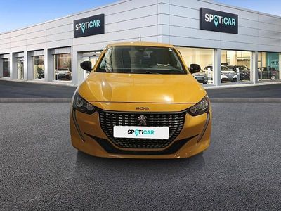 Usado Peugeot 208 Allure 100 CV (73 kW) 2023 Dorado Utilitario