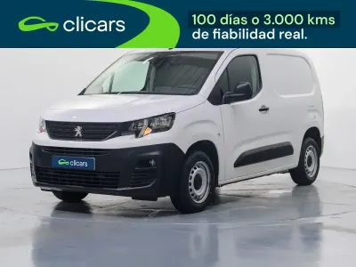 Usado Peugeot Partner Premium 100 CV (73 kW) 2022 Blanco Monovolumen