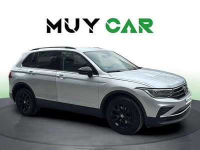 Usado VW Tiguan 131 CV (96 kW) 2021 Gris SUV
