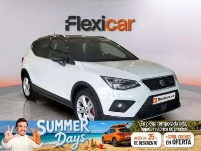 Usado Seat Arona Ecomotive 116 CV (85 kW) 2019 Blanco SUV
