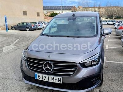 Gris / plata Usado 2023 Mercedes T160 Monovolumen | 26.200 €