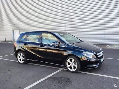 Mercedes B180