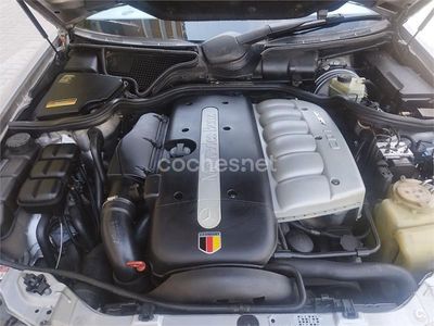 Usado Mercedes E320 Avantgarde 197 CV (144 kW) 2000 Gris / plata Familiar
