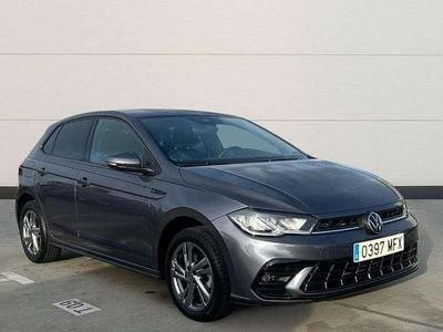 Usado VW Polo R-line 110 CV (80 kW) 2023 Gris Utilitario