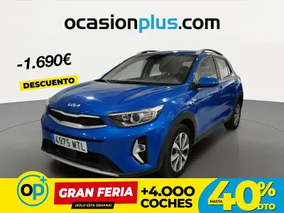 Usado Kia Stonic 100 CV (73 kW) 2024 Azul SUV