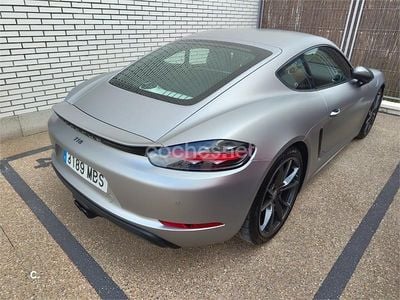Gris / plata Usado 2022 Porsche 718 Cayman T Coupe | 78.000 €