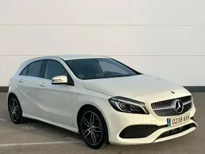 Usado Mercedes A200 AMG line 136 CV (100 kW) 2018 Blanco Berlina