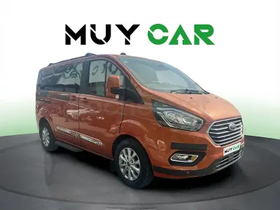 Usado Ford Tourneo Titanium 131 CV (96 kW) 2020 Naranja Monovolumen