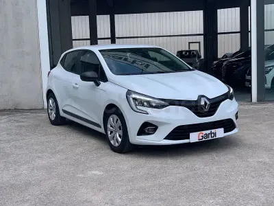 Usado Renault Clio V Business 100 CV (73 kW) 2021 Blanco Berlina