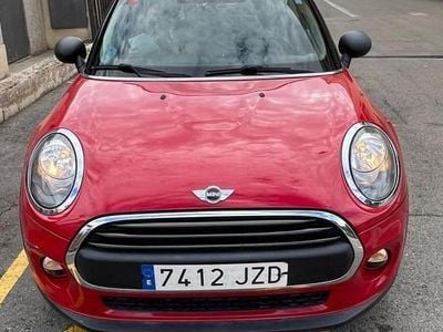 Usado Mini ONE 102 CV (75 kW) 2017 Rojo Utilitario