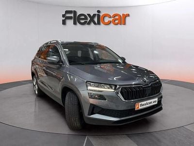 Usado Skoda Karoq Style 150 CV (110 kW) 2023 Gris SUV
