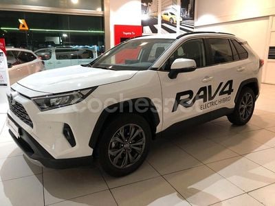 Blanco Usado 2025 Toyota RAV4 Hybrid Advance SUV | 40.500 € (Precio justo)