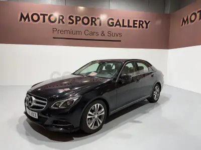 Usado Mercedes E350 258 CV (189 kW) 2014 Negro Berlina