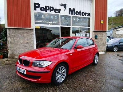 Rojo Usado 2010 BMW 118 Utilitario | 9200 € (Un poco caro)