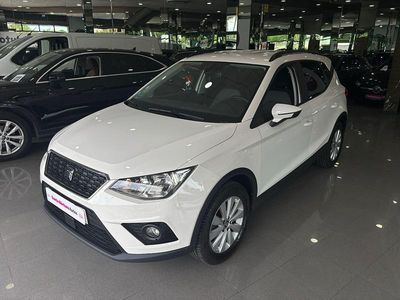Usado Seat Arona Ecomotive 95 CV (69 kW) 2019 Blanco SUV