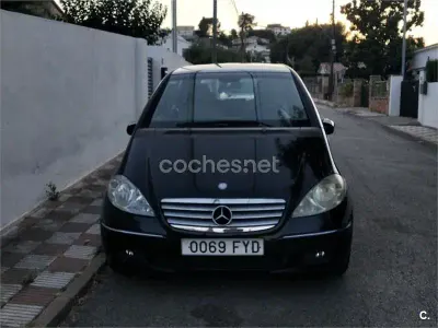 Usado Mercedes A180 Elegance 109 CV (80 kW) 2007 Negro Monovolumen