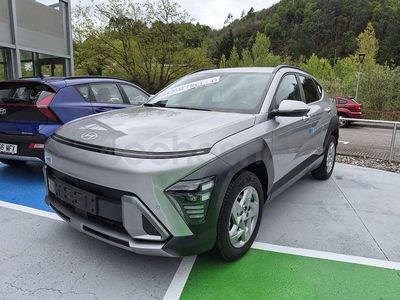 Nuevo Hyundai Kona 100 CV (73 kW) 2025 Gris / plata SUV
