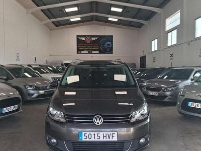 Usado VW Touran Advance 105 CV (77 kW) 2014 Gris Monovolumen