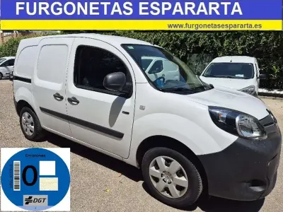 Usado Renault Kangoo 44 kW (60 CV) 2022 Blanco Monovolumen