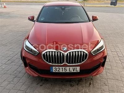 Usado BMW 118 M Sport 150 CV (110 kW) 2021 Rojo Utilitario