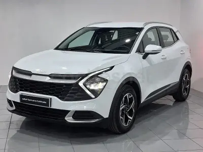 Usado Kia Sportage 150 CV (110 kW) 2022 Blanco SUV